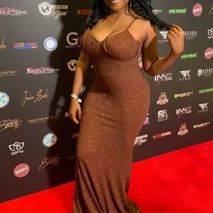 ✨ Brown Sparkle Mermaid Gown – Glam & Show-Stopping ✨